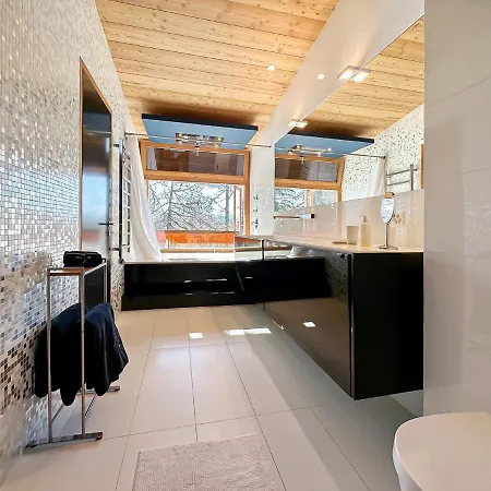 Montana Under The Stars * Crans-Montana